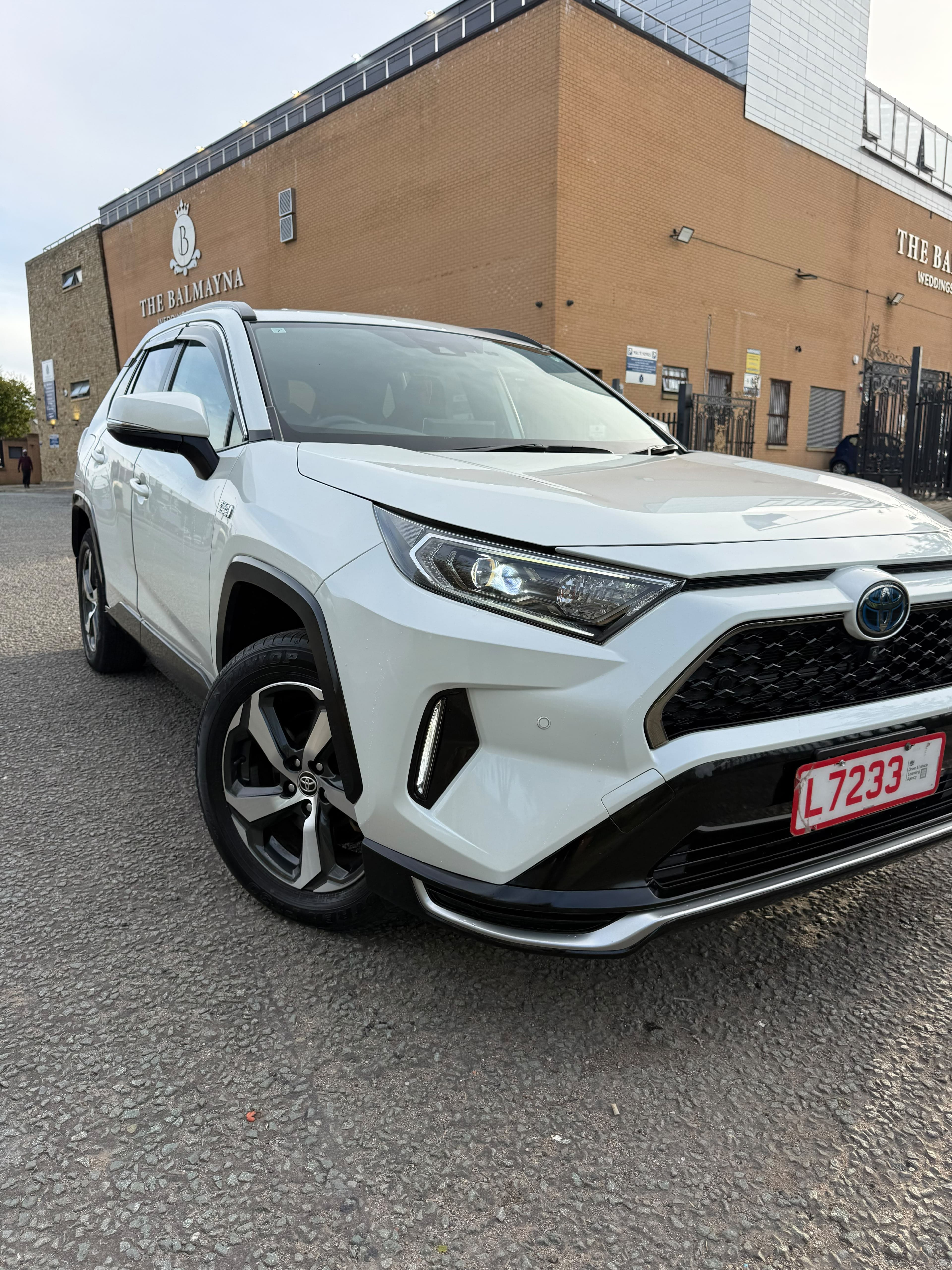 2022 Toyota RAV4 — photo 1